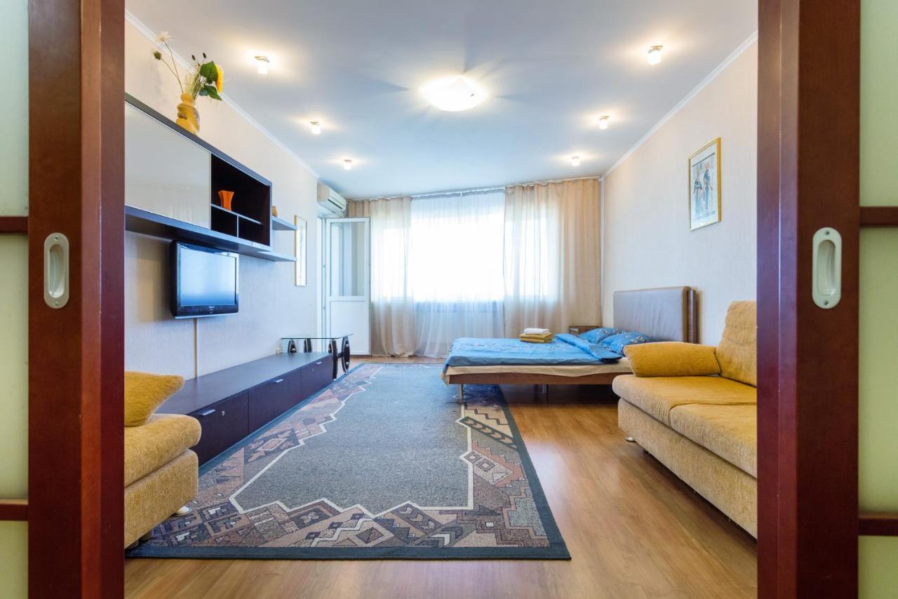 Apartments On Darnitsa Kiev Rum bild